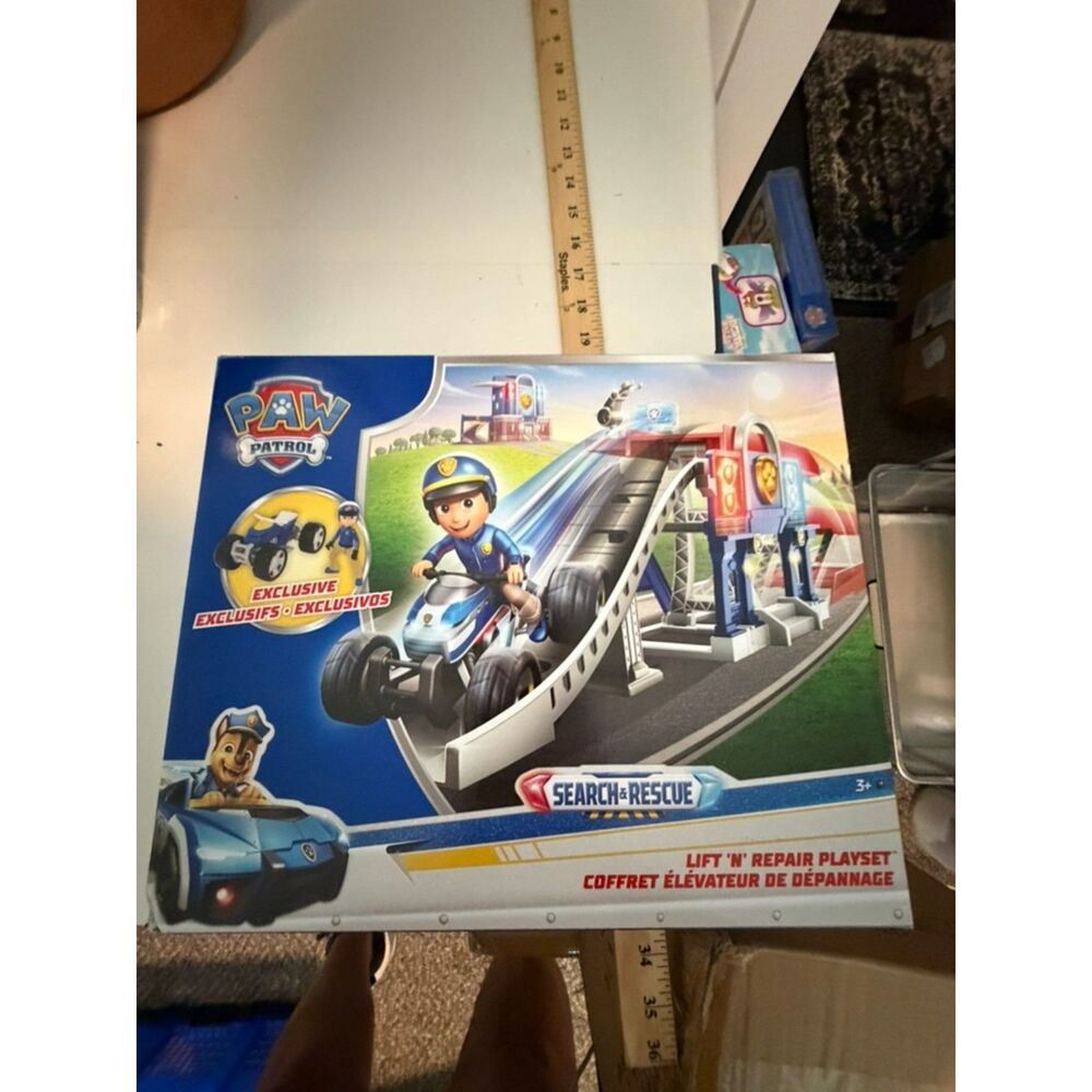 PAW Patrol search & Rescue Lift N' Repair Playset